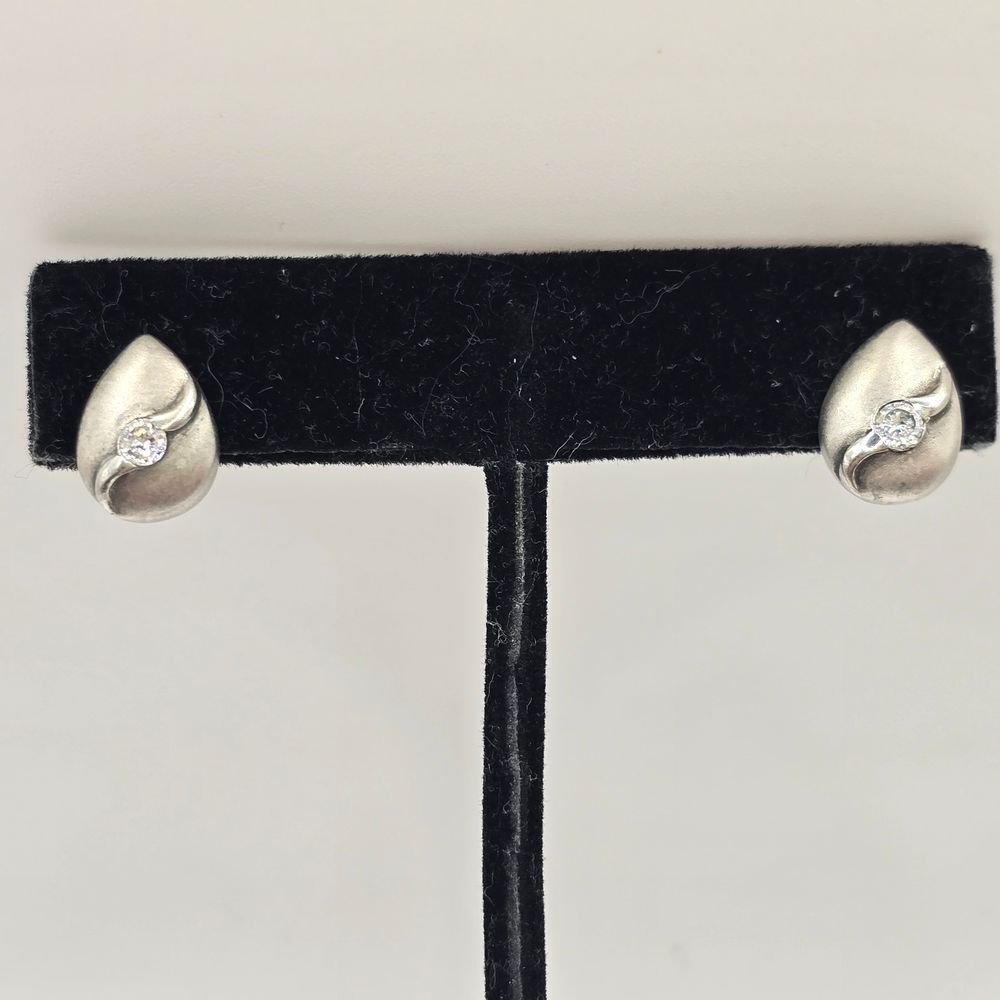 Vintage Finland Teardrop Elegant Silver Earrings 925